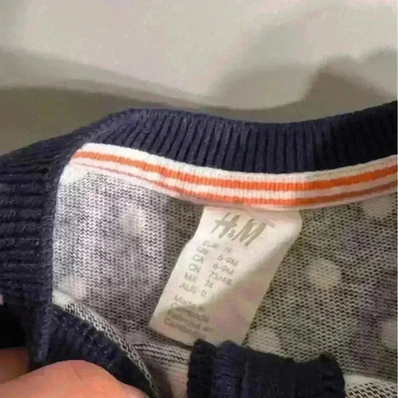 Baby girl h&m polka dot navy white bow pocket cardigan size 6/9 months no flaws - Picture 3 of 4